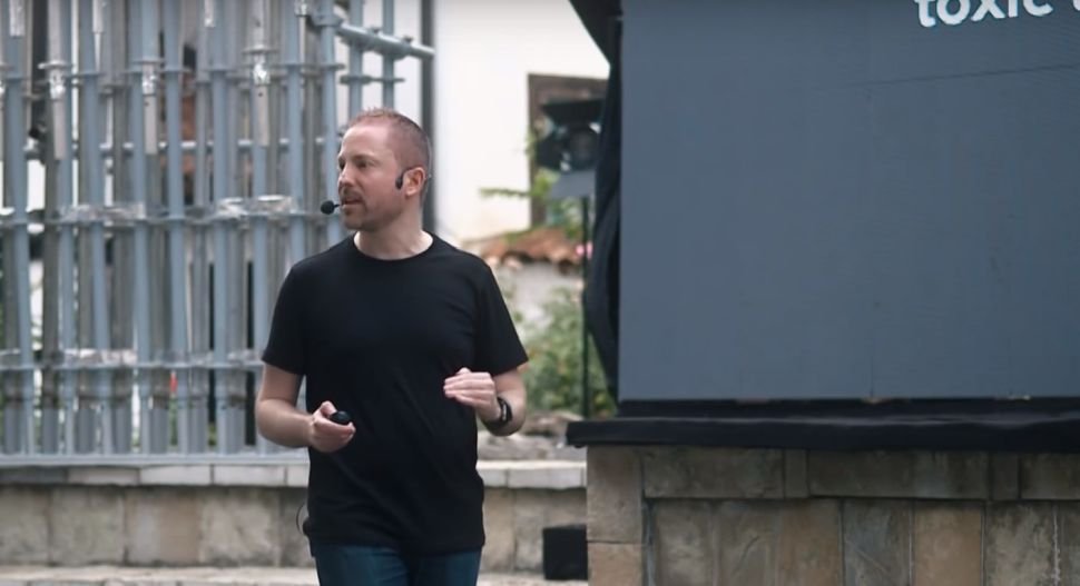 Aral Balkan at Doku.Tech